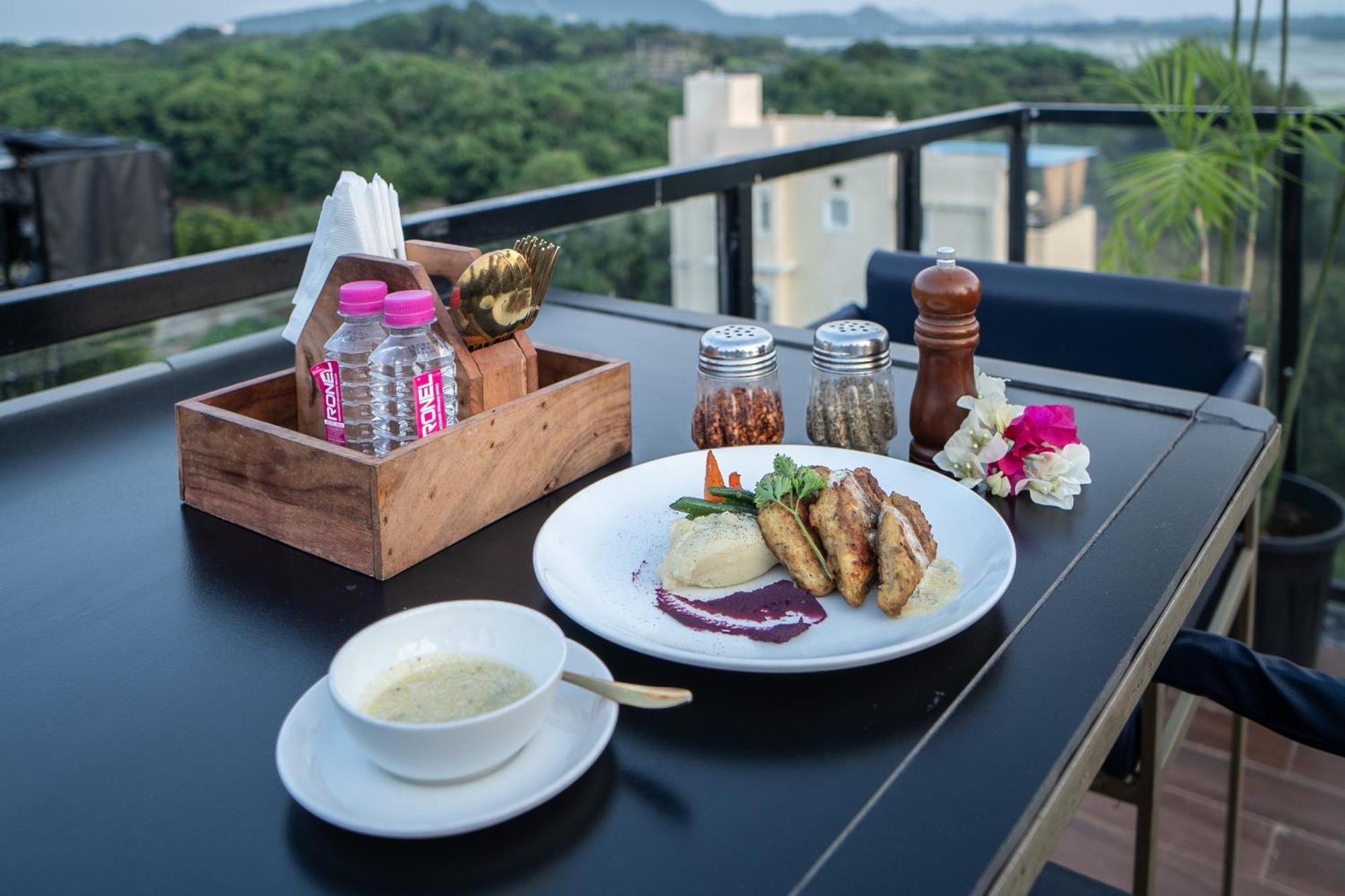 烏代浦 The Courtyard - Beyond Bar & Club酒店 外观 照片