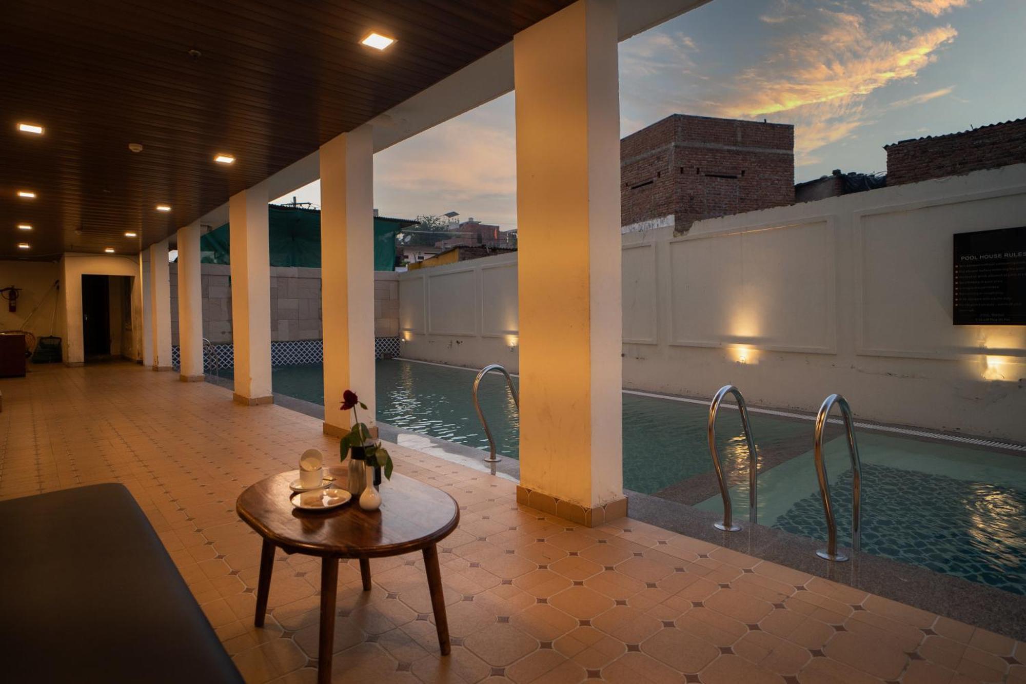 烏代浦 The Courtyard - Beyond Bar & Club酒店 外观 照片
