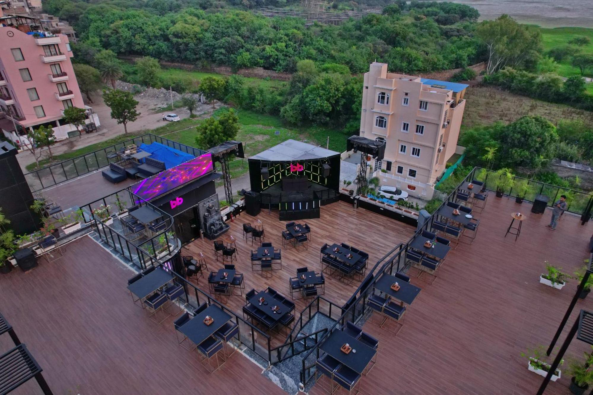 烏代浦 The Courtyard - Beyond Bar & Club酒店 外观 照片