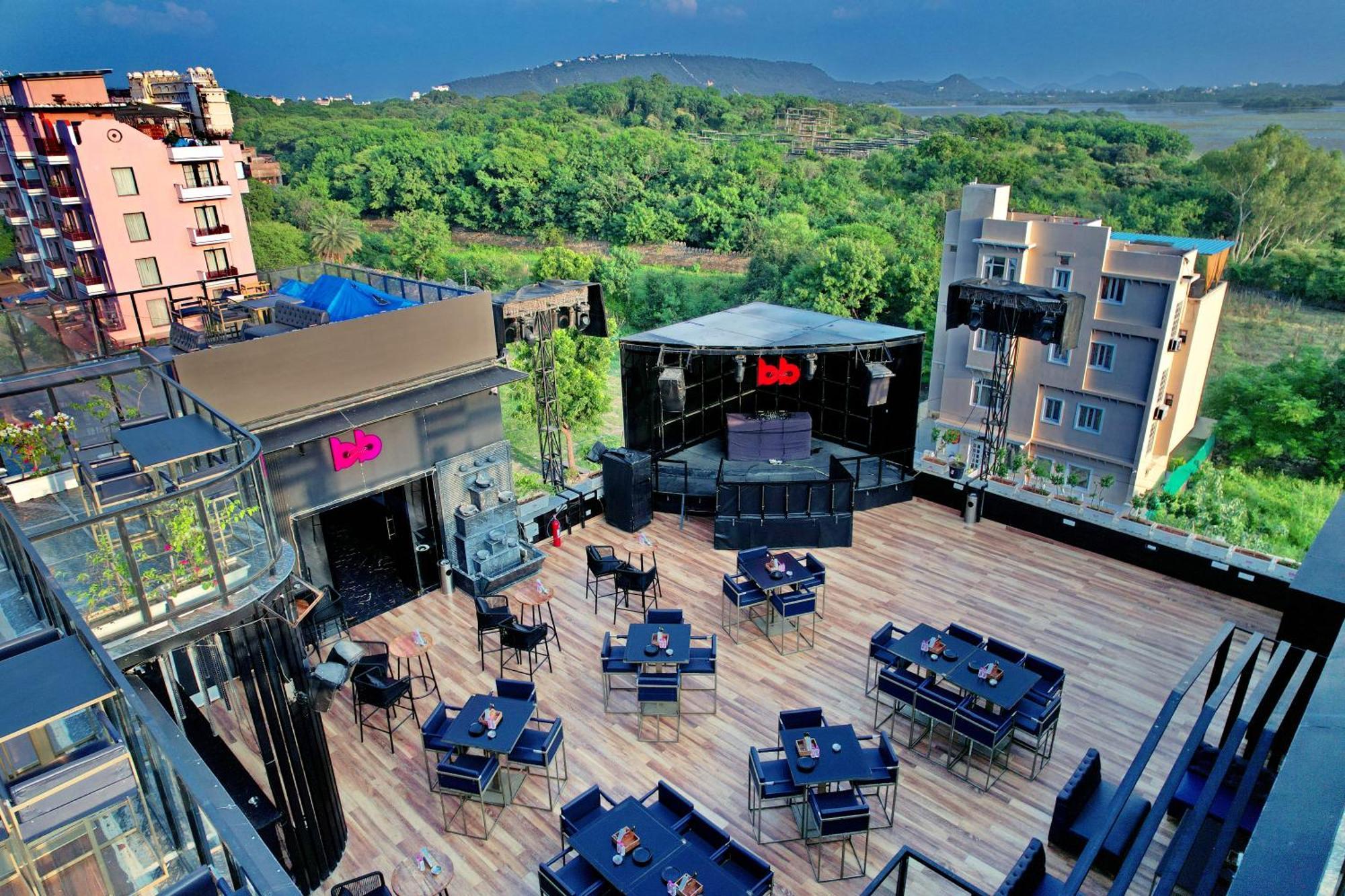 烏代浦 The Courtyard - Beyond Bar & Club酒店 外观 照片
