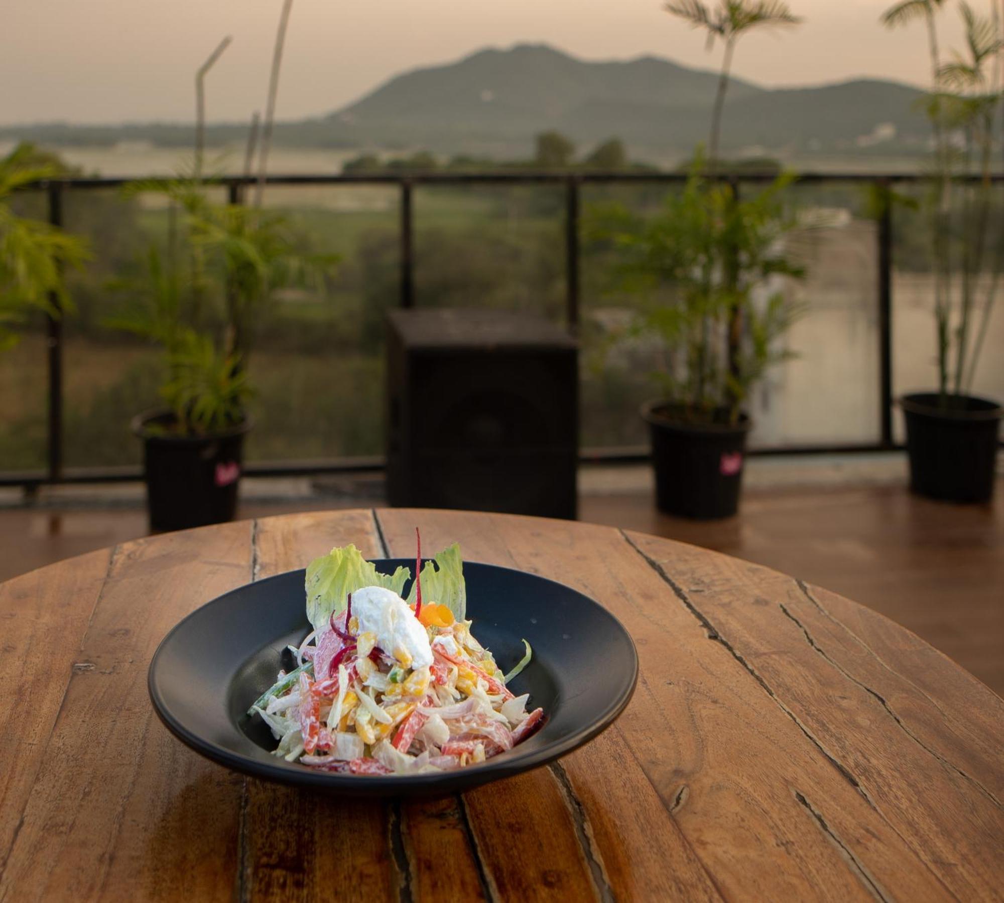 烏代浦 The Courtyard - Beyond Bar & Club酒店 外观 照片