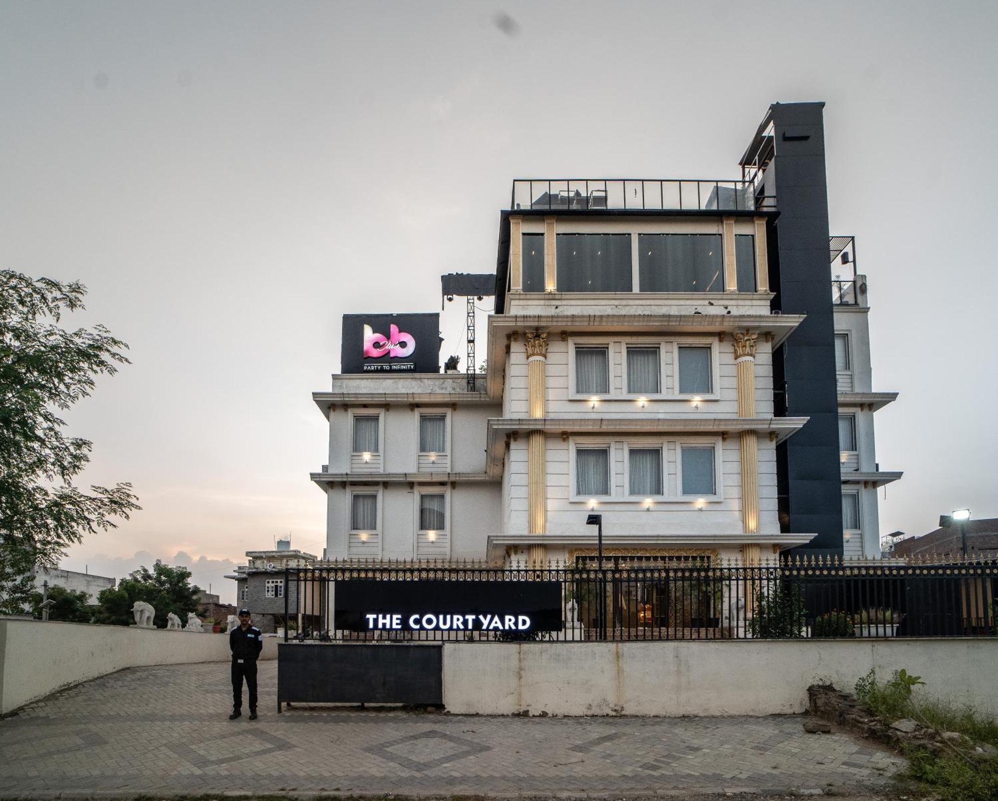 烏代浦 The Courtyard - Beyond Bar & Club酒店 外观 照片